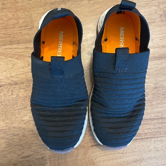 Merrell Range Shoes - Kids' size 12 - Picture 3 of 7